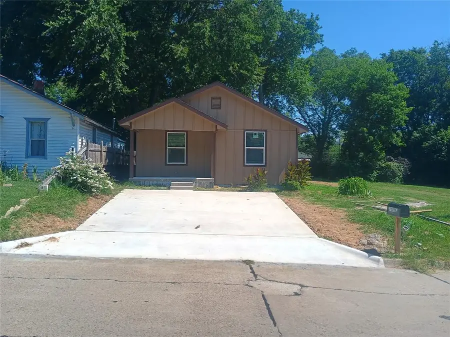 709 E Main Street, Ardmore, OK 73401 - #2