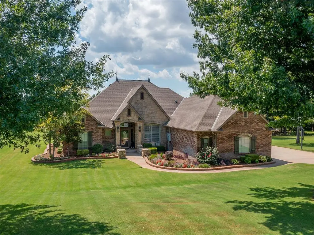 205 Alyssa Lane, Moore, OK 73160 - #1