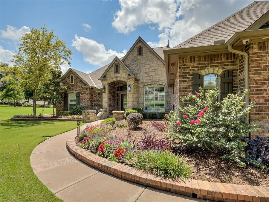 205 Alyssa Lane, Moore, OK 73160 - #3