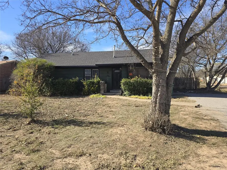 321 Sunnybrook Drive, Frederick, OK 73542 - #2