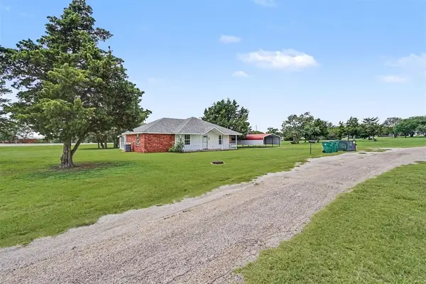 406 E Hahn Street, Granite, OK 73547