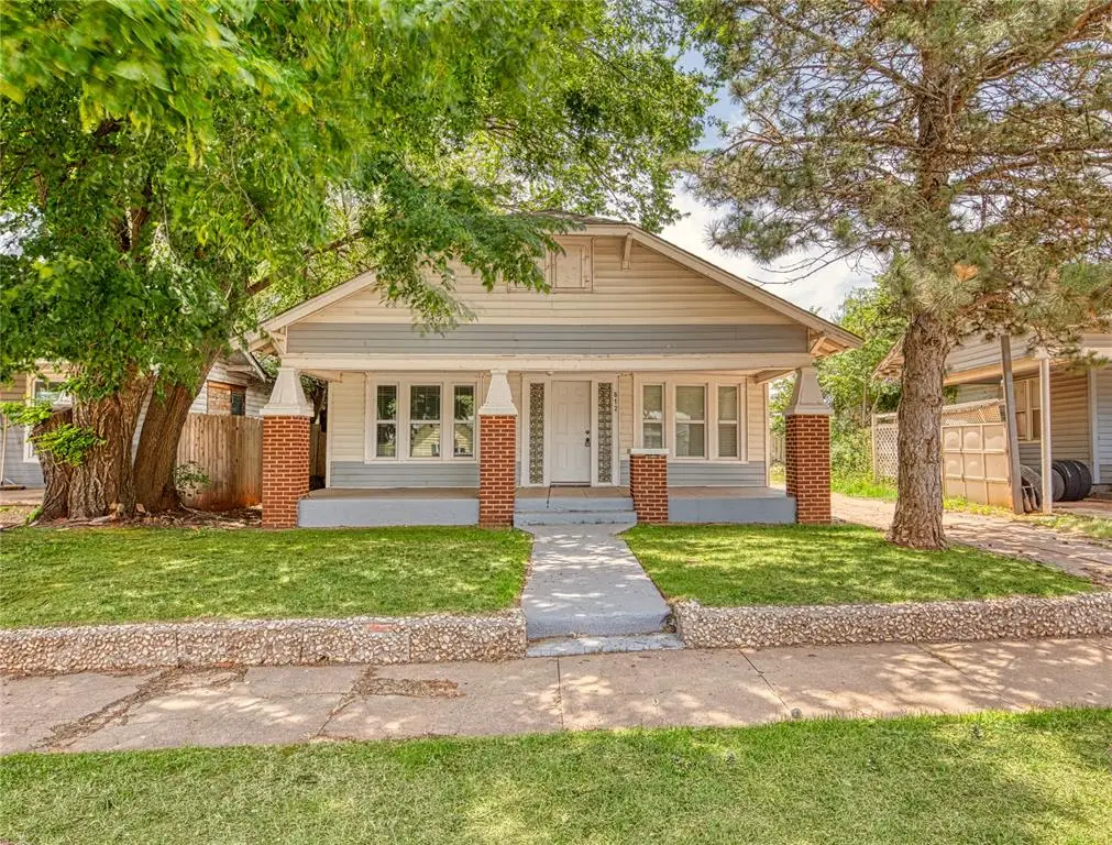 612 W 6th Street, Elk City, OK 73644 - #1