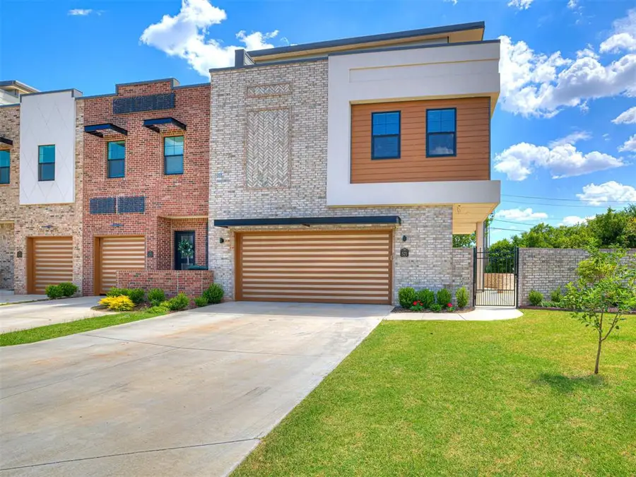 571 S Fretz Avenue, Edmond, OK 73003 - #3