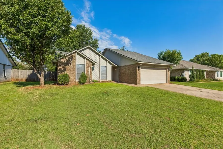 505 Crestview, Edmond, OK 73012 - #2