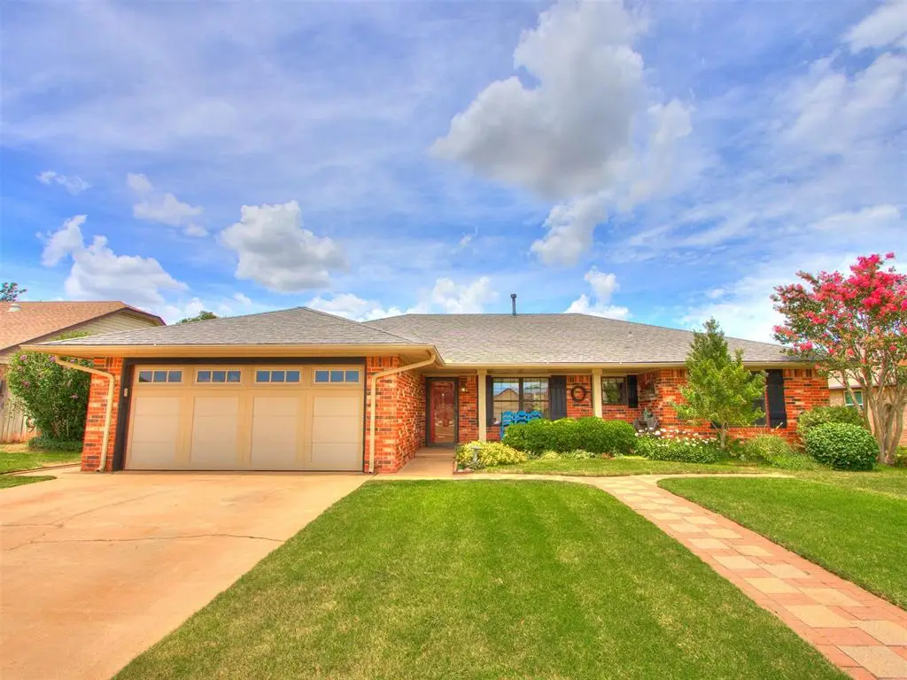 901 NE 19th Street, Moore, OK 73160 - #1