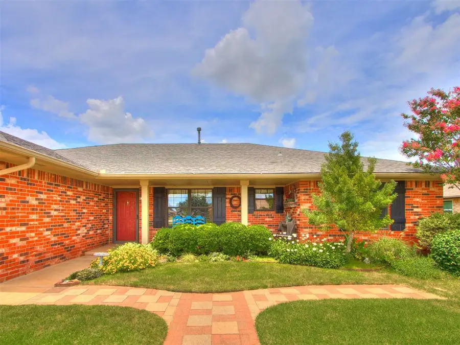 901 NE 19th Street, Moore, OK 73160 - #2