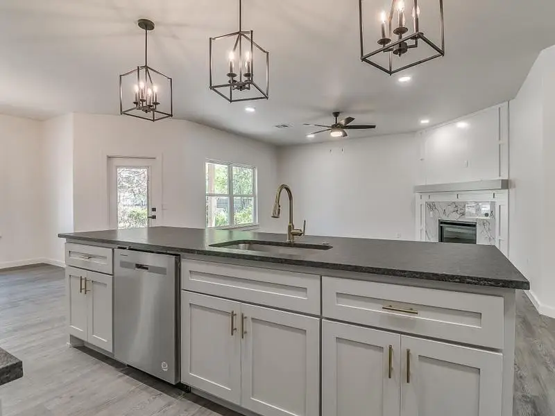 1213 SW 23rd Street, Oklahoma City, OK 73109 - #2
