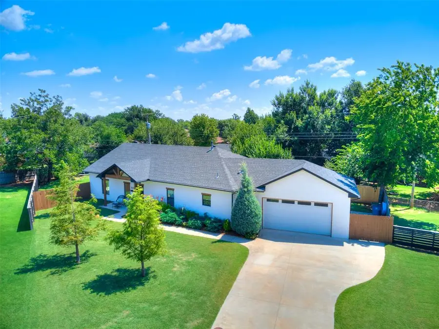 9516 Ridgeview Circle, The Village, OK 73120 - #2