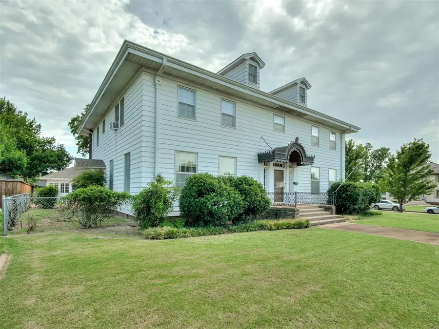701 E Noble Avenue, Guthrie, OK 73044 - #2