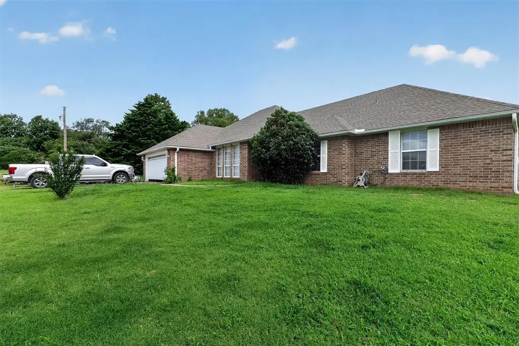 5 Rainbow Drive, Ponca City, OK 74604 - #1