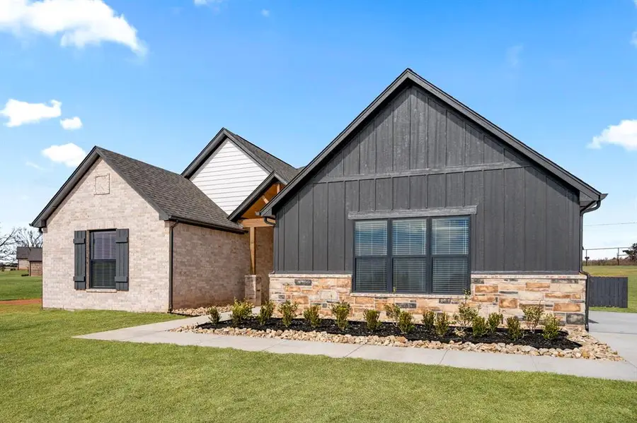 2288 Summit Circle, Blanchard, OK 73010 - #2