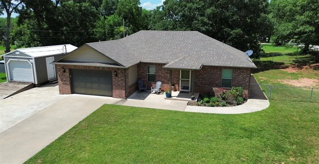 407 E Carlos Avenue, Bristow, OK 74010 - #1