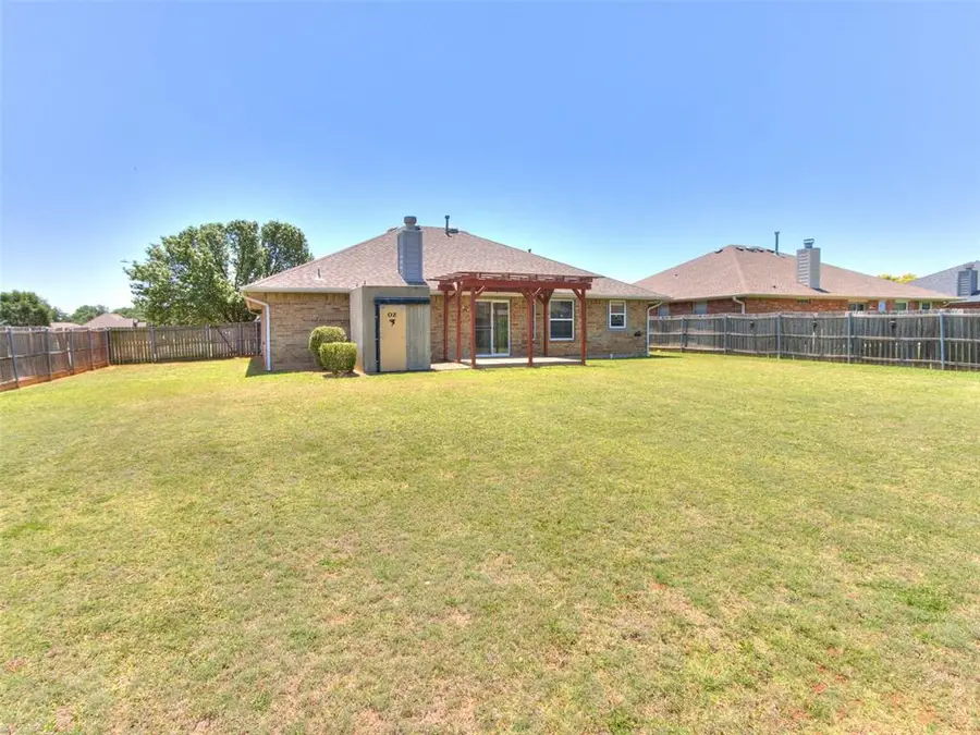 421 Madison Place Drive, Moore, OK 73160 - #2