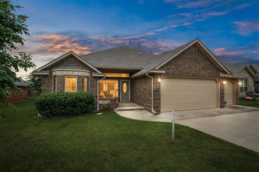 3212 E Valley Meadow, Norman, OK 73071 - #1