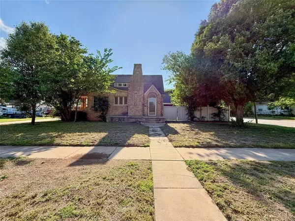 623 N Noble Avenue, Watonga, OK 73772