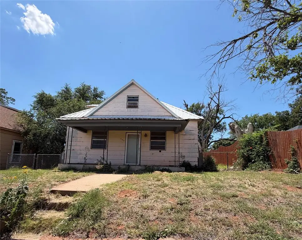 509 N N 4th ; I-40-bl Street, Sayre, OK 73662 - #1