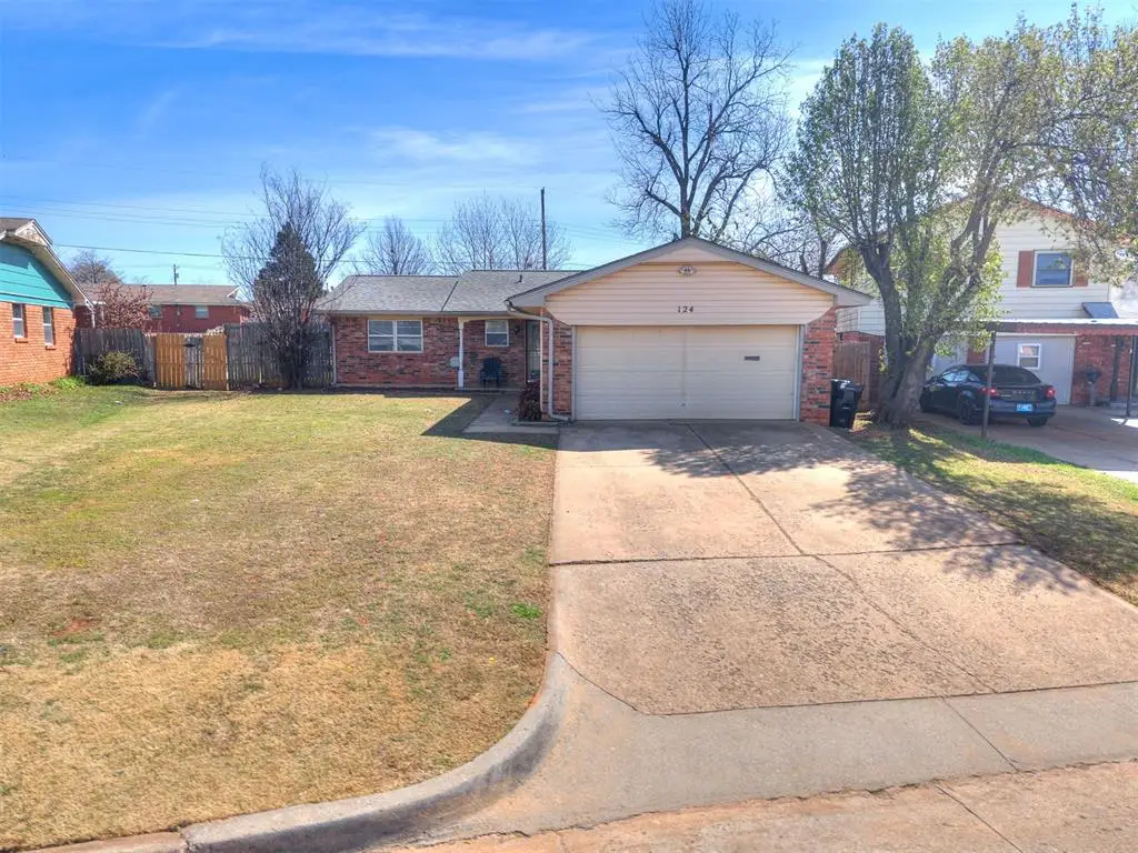 124 Oakside Drive, Moore, OK 73160 - #1