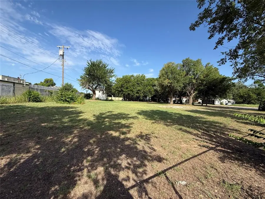 607 W London Street, El Reno, OK 73036 - #3
