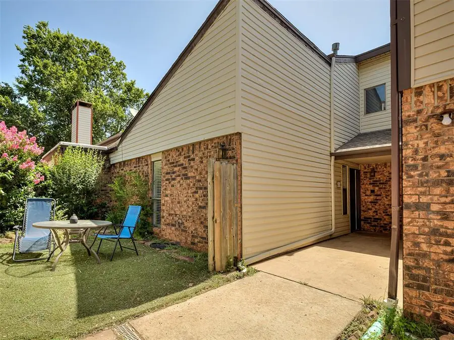 426 Sundance Lane, Edmond, OK 73034 - #3