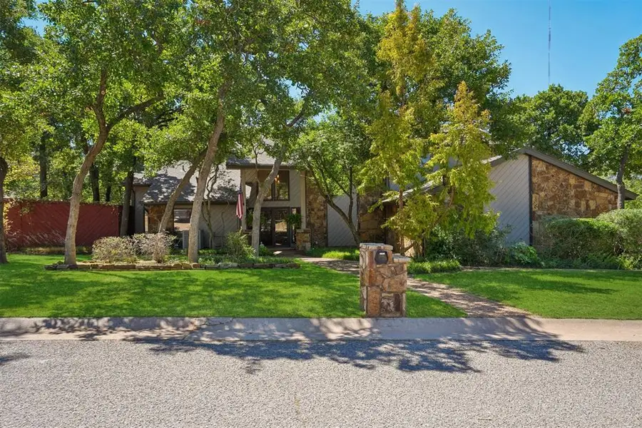 1620 Fox Hollow Ridge, Oklahoma City, OK 73131 - #2
