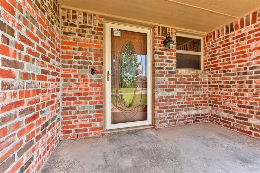 929 SW 11th Street, Moore, OK 73160 - #3