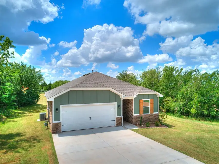 4592 Kensington Way, Edmond, OK 73025 - #2