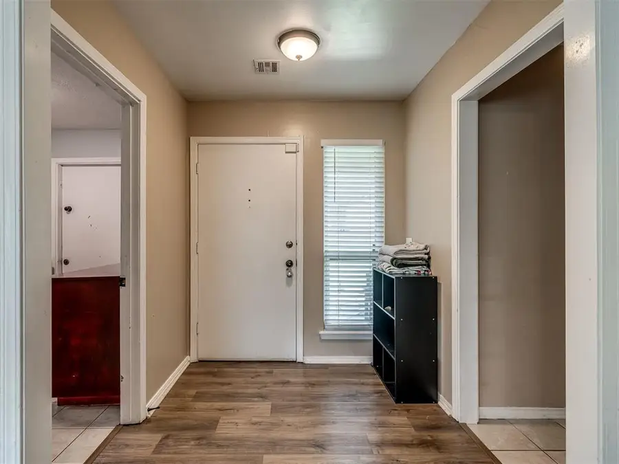9008 Raven Avenue, Oklahoma City, OK 73132 - #3
