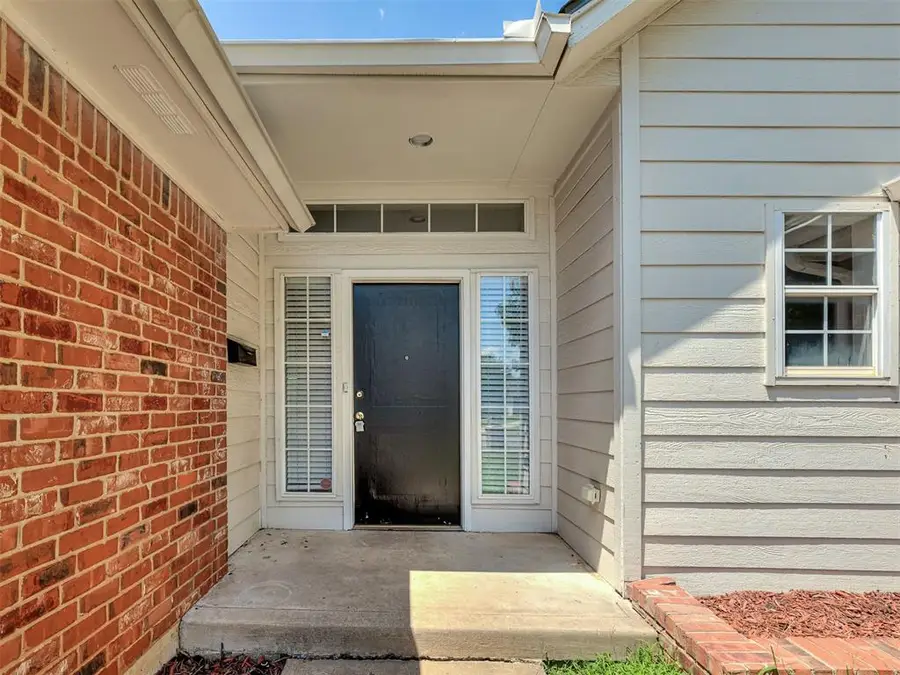 1125 Richmond Road, Edmond, OK 73034 - #3