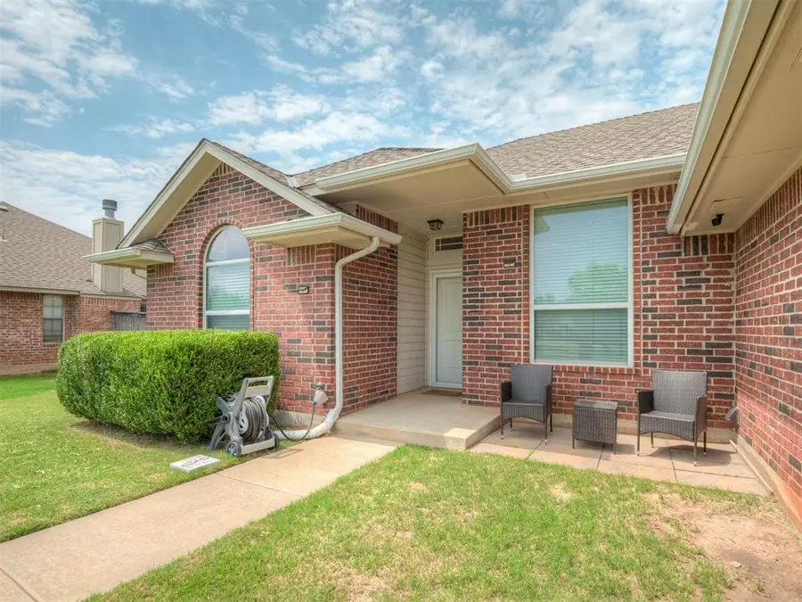 823 Olde Town Drive, Piedmont, OK 73078 - #2