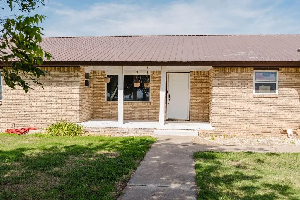 12497 N 1780 Road, Erick, OK 73645 - #1