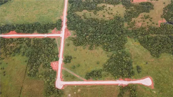 Seven Oaks Road, Meeker, OK 74855