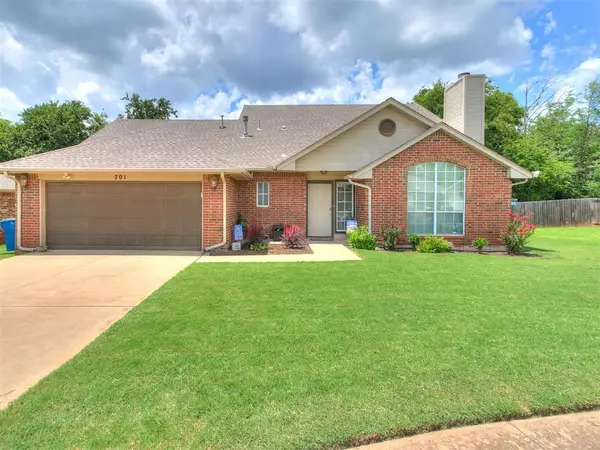 701 Taber Lane, Edmond, OK 73003