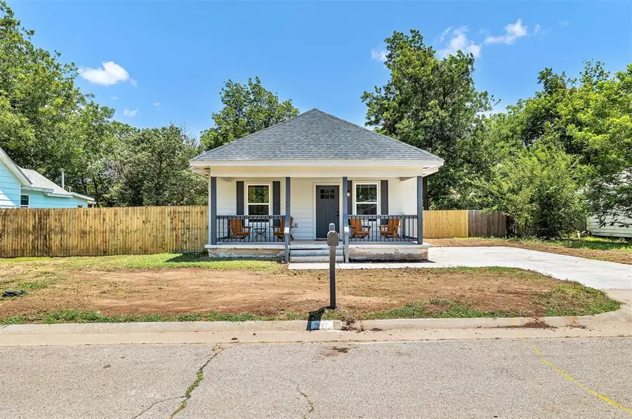 224 N L Avenue, El Reno, OK 73036 - #2