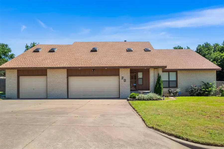 20 Raintree Street, Ponca City, OK 74604 - #2