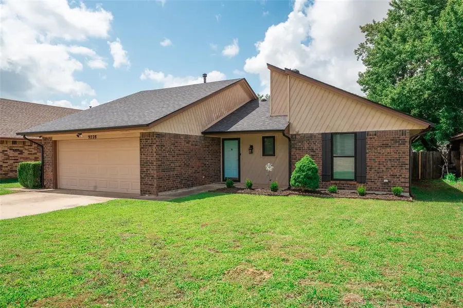9228 Apple Drive, Midwest City, OK 73130 - #3
