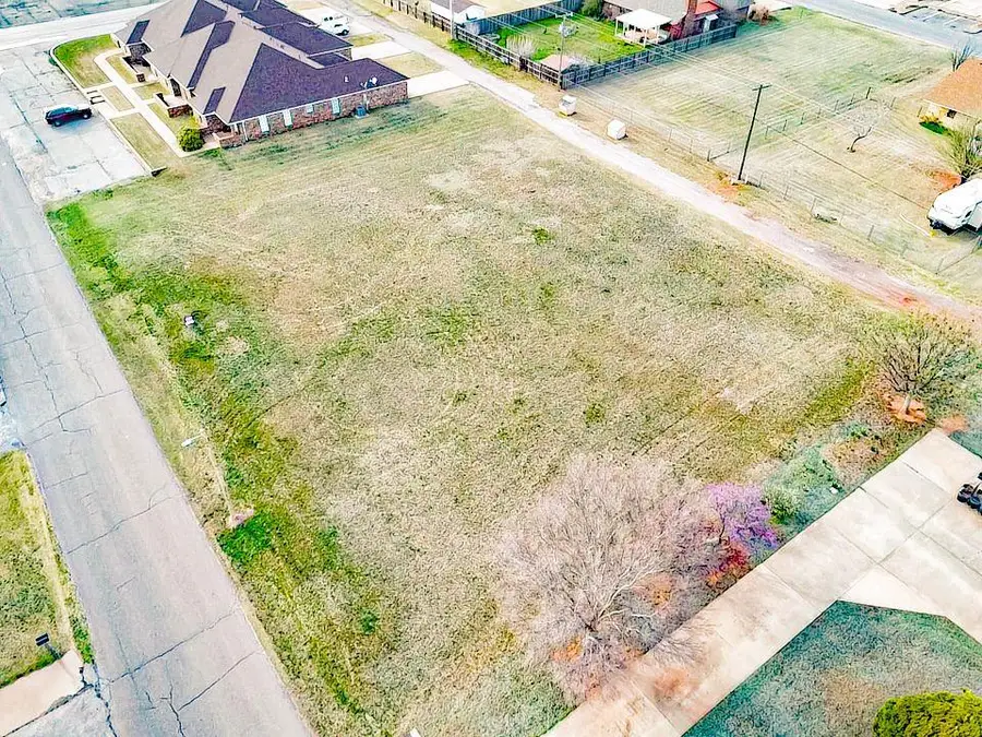 603 E Benton Avenue, Sayre, OK 73662 - #2