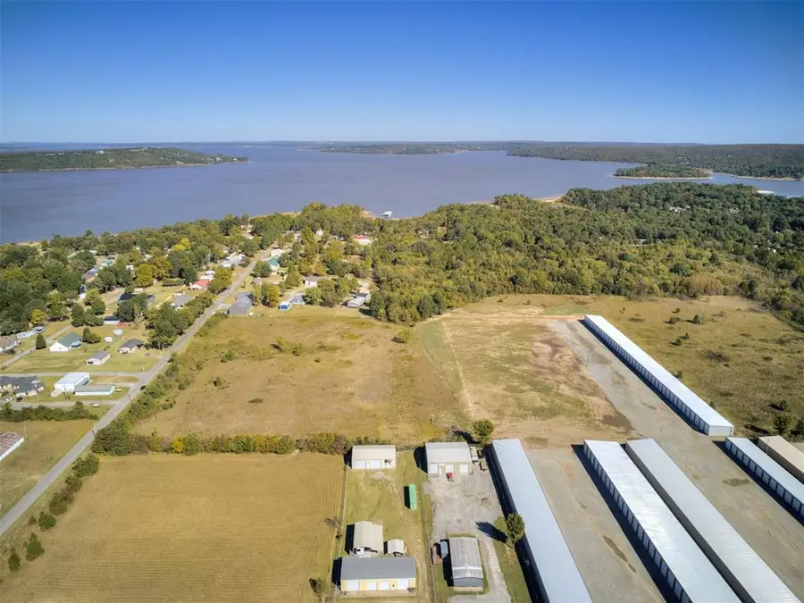 4 Hamilton Road, Eufaula, OK 74432 - #2