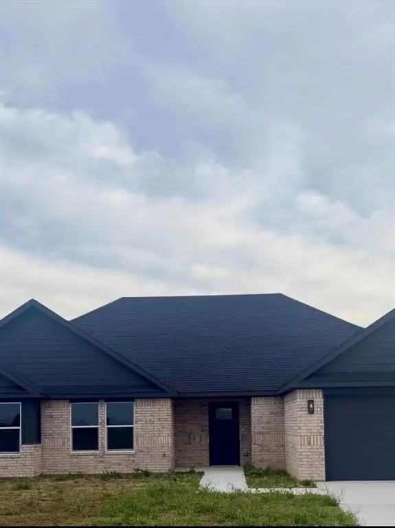 514 Brentain Lane, Madill, OK 73446