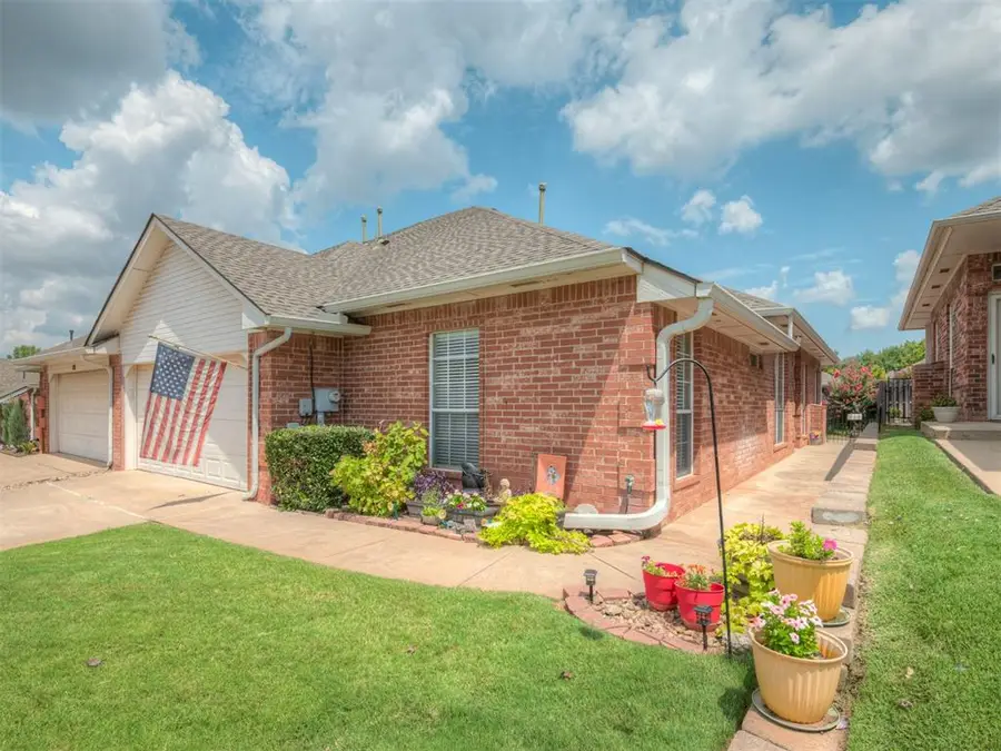 509 S Santa Fe Avenue #152, Edmond, OK 73003 - #2