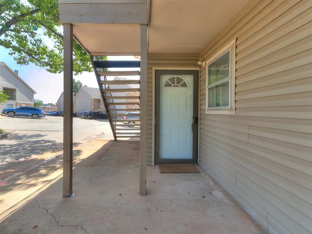 6704 N Meridian Avenue #e, Oklahoma City, OK 73116 - #1