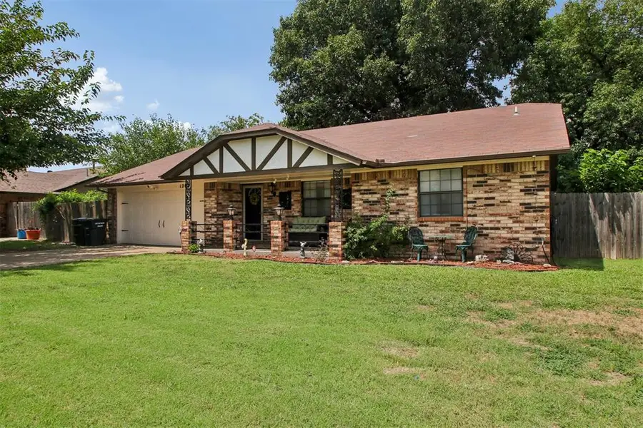 1209 NE 6th Street, Moore, OK 73160 - #2