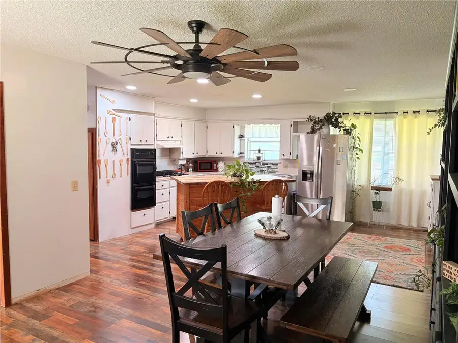 2103 8th Street, Prague, OK 74864 - #3