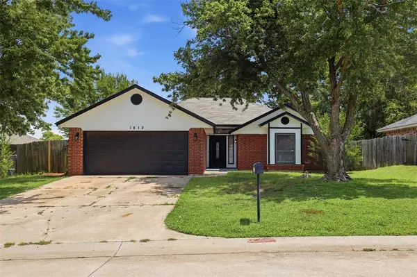 1812 Cimarron Trail, Choctaw, OK 73020
