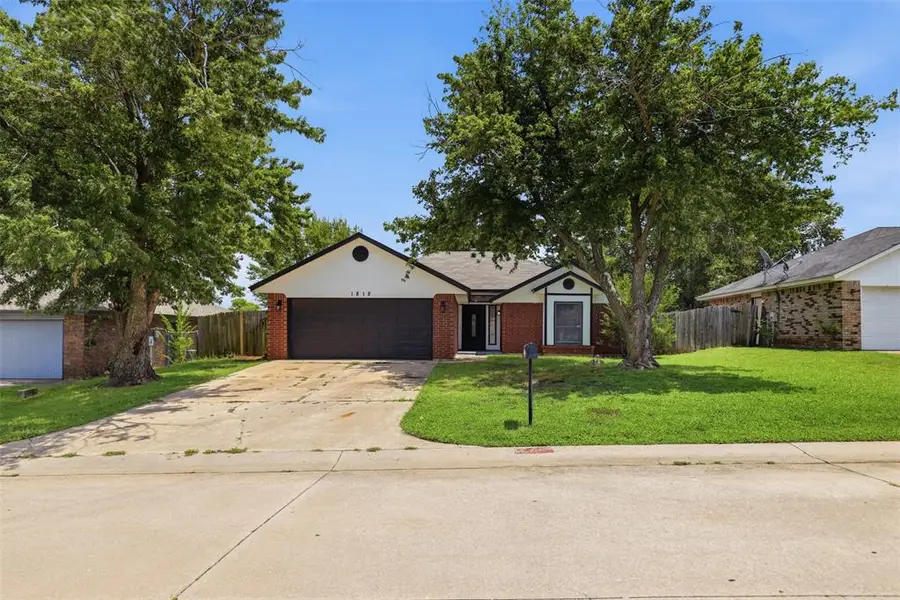 1812 Cimarron Trail, Choctaw, OK 73020 - #2