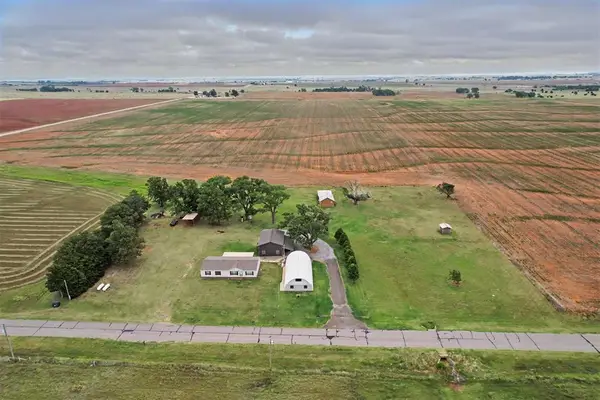10716 N 2010 Road, Elk City, OK 73644
