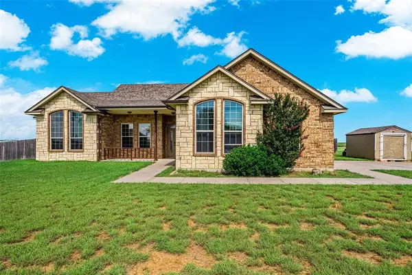 11482 NE Happy Hollow Road, Elgin, OK 73538