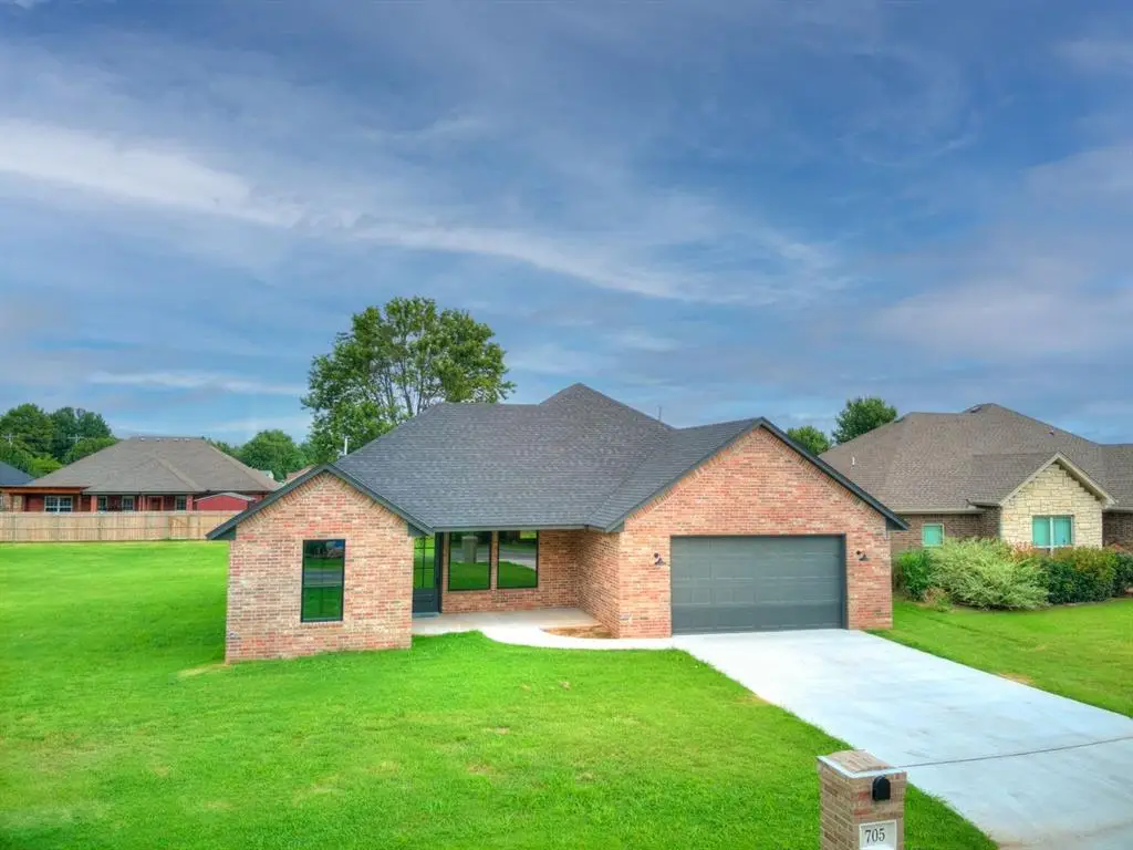 705 E Kennedy Street, Lexington, OK 73051 - #1