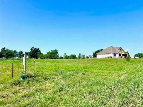 566 Jasen Street, Guthrie, OK 73044