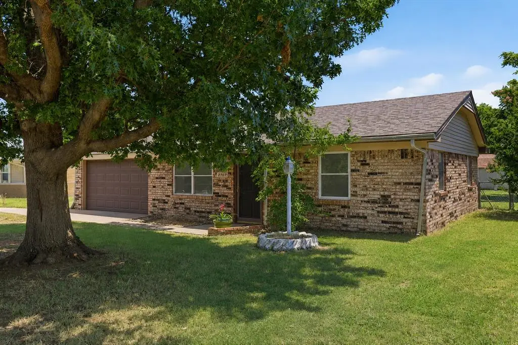 2707 County Street 2831 Street, Chickasha, OK 73018 - #1