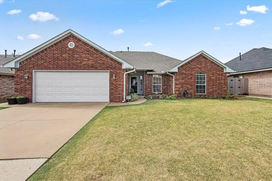 10308 Aberdeen Drive, Yukon, OK 73099 - #2